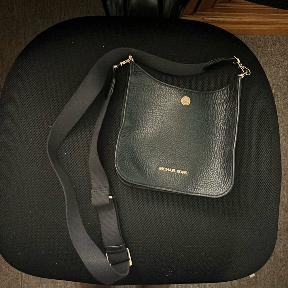 MK purse small